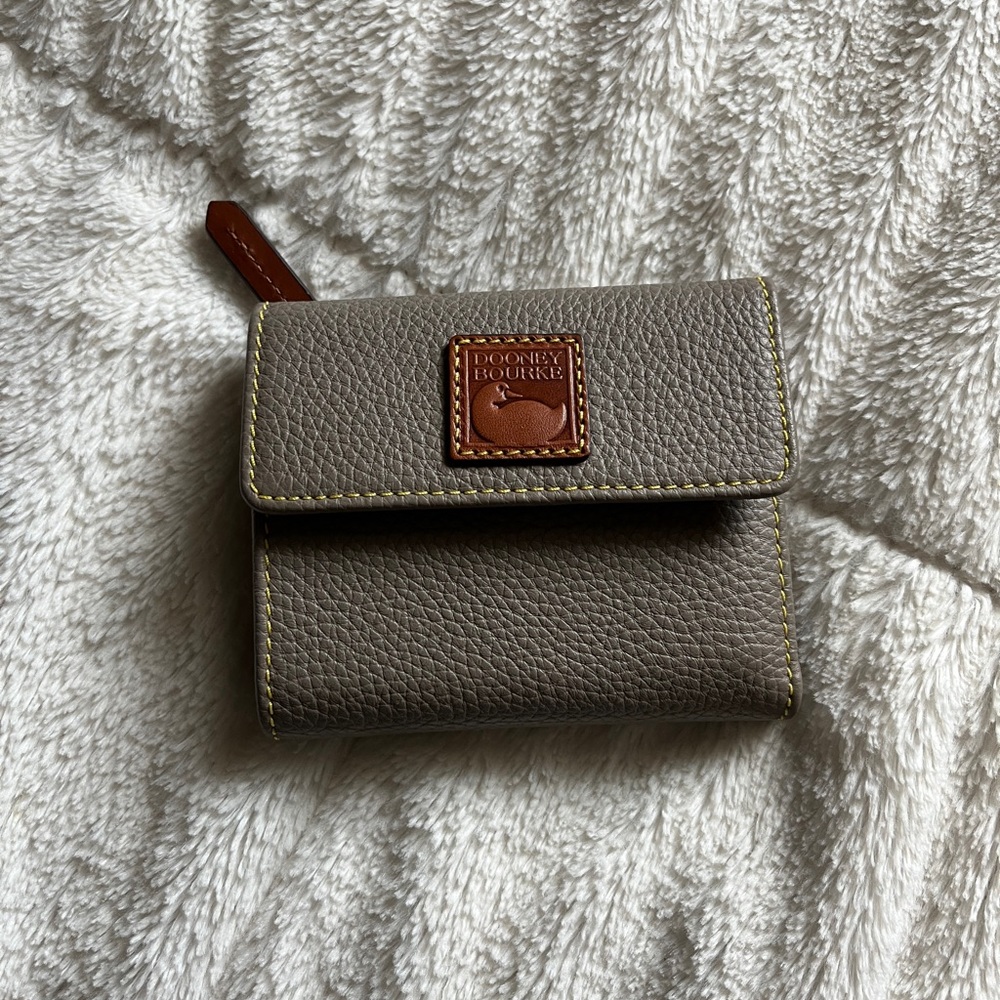 Dooney wallet